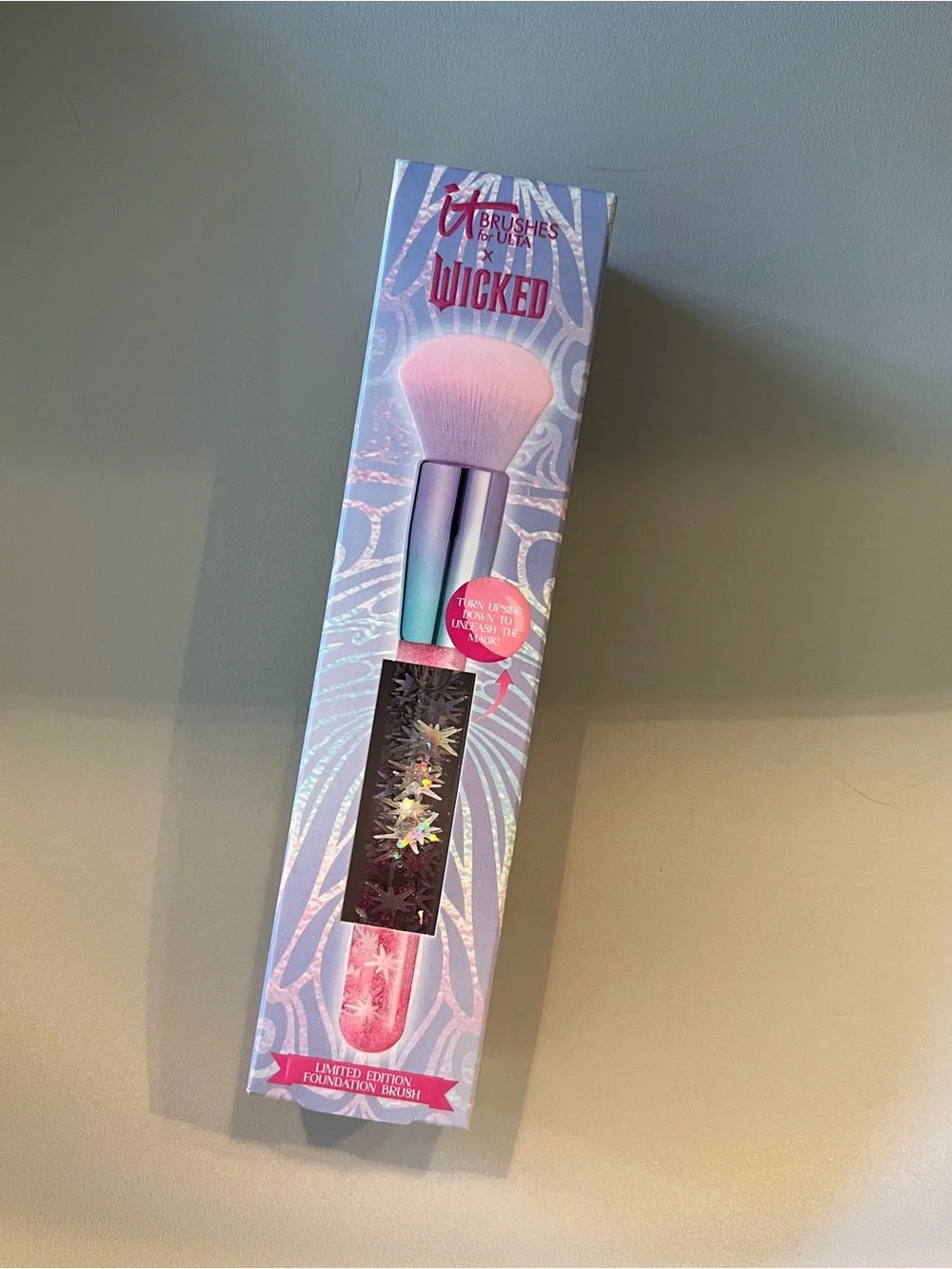 IT Brushes × Wicked Limited-Edition Foundation Brush NWB GLINDA